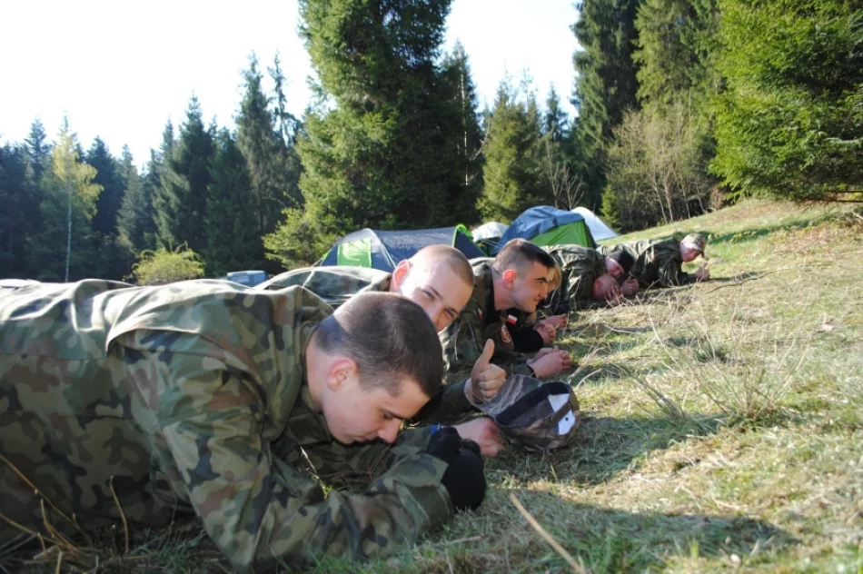 Młodzież na obozie klas wojskowych - zdjęcie 2