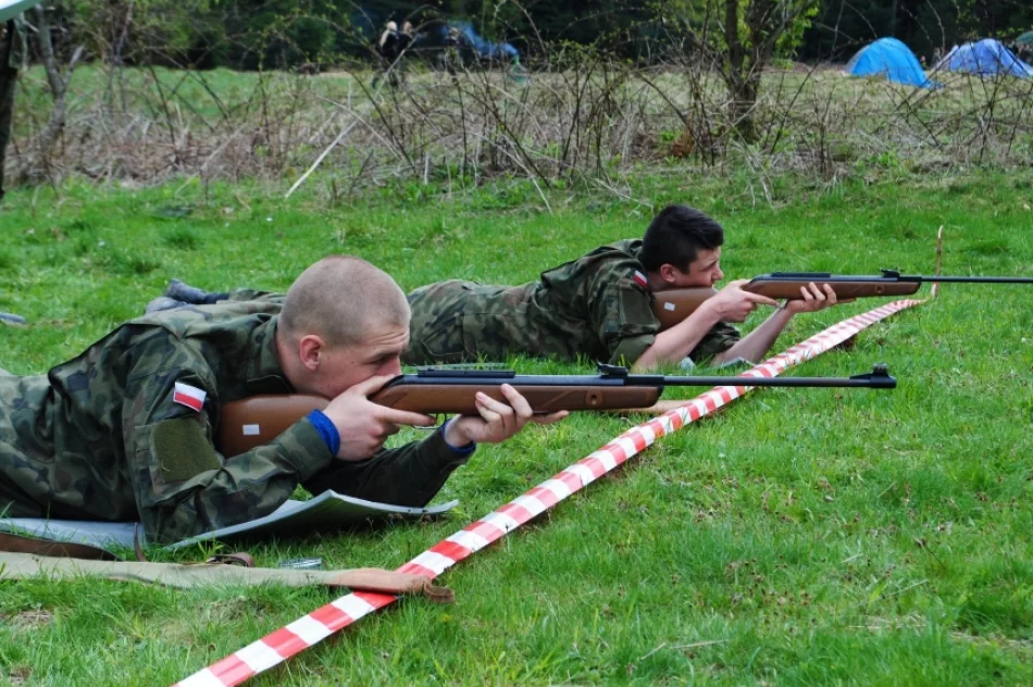 Młodzież na obozie klas wojskowych - zdjęcie 7