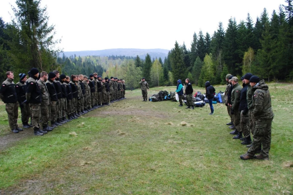Młodzież na obozie klas wojskowych - zdjęcie 13