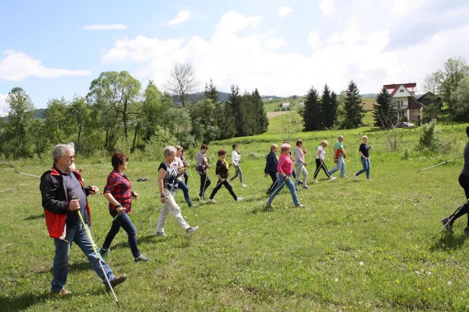 Nordic walking także dla seniorów - zdjęcie 2