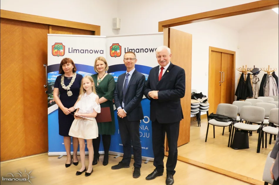 Miasto nagrodziło młodą wokalistkę – Katarzynę Sułkowską - zdjęcie 2