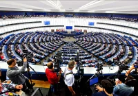 Do lokalu wyborczego - z dokumentem tożsamości lub aplikacją mObywatel, uwaga na znak X - zdjęcie główne