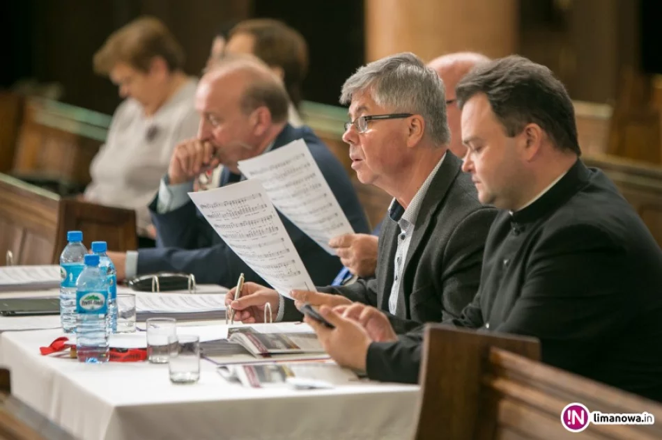 Złoto i trzy nagrody specjalne dla limanowskich chórzystów - zdjęcie 4