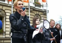 „Nie jestem za aborcją, jestem za wolnym wyborem”- Czarny Poniedziałek na sądeckim rynku - zdjęcie główne