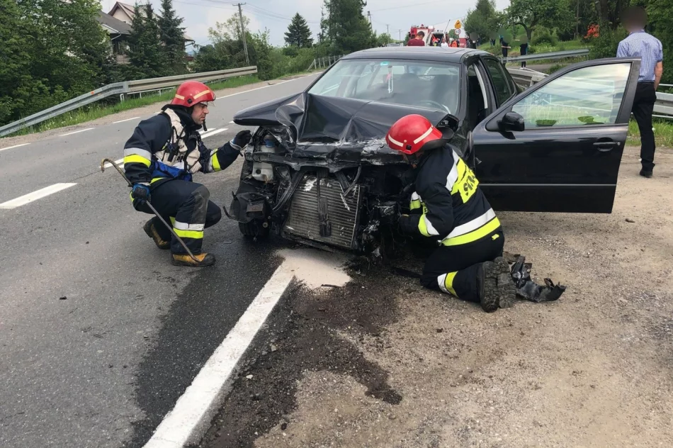 Zderzenie samochodu i motocykla na "krajówce" - zdjęcie 2