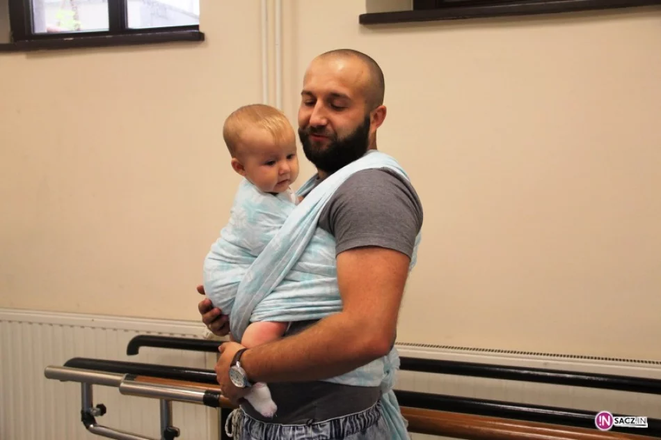 Maluchy tańczą w chuście - zdjęcie 4