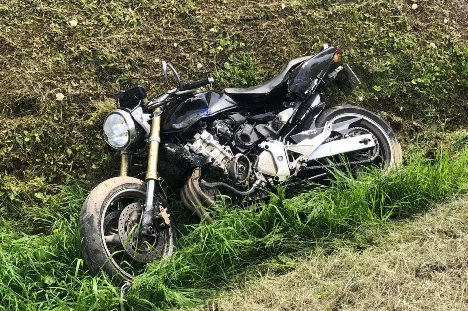 Kierowca Yamahy doprowadził do zderzenia samochodu z innym motocyklem - zdjęcie 2