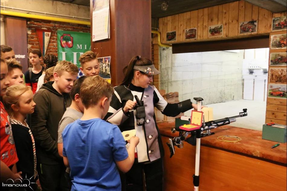 Podsumowanie Otwartych Zawodów w Strzelectwie Sportowym z Okazji Dnia Dziecka - zdjęcie 8