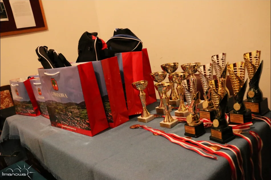 Podsumowanie Otwartych Zawodów w Strzelectwie Sportowym z Okazji Dnia Dziecka - zdjęcie 11