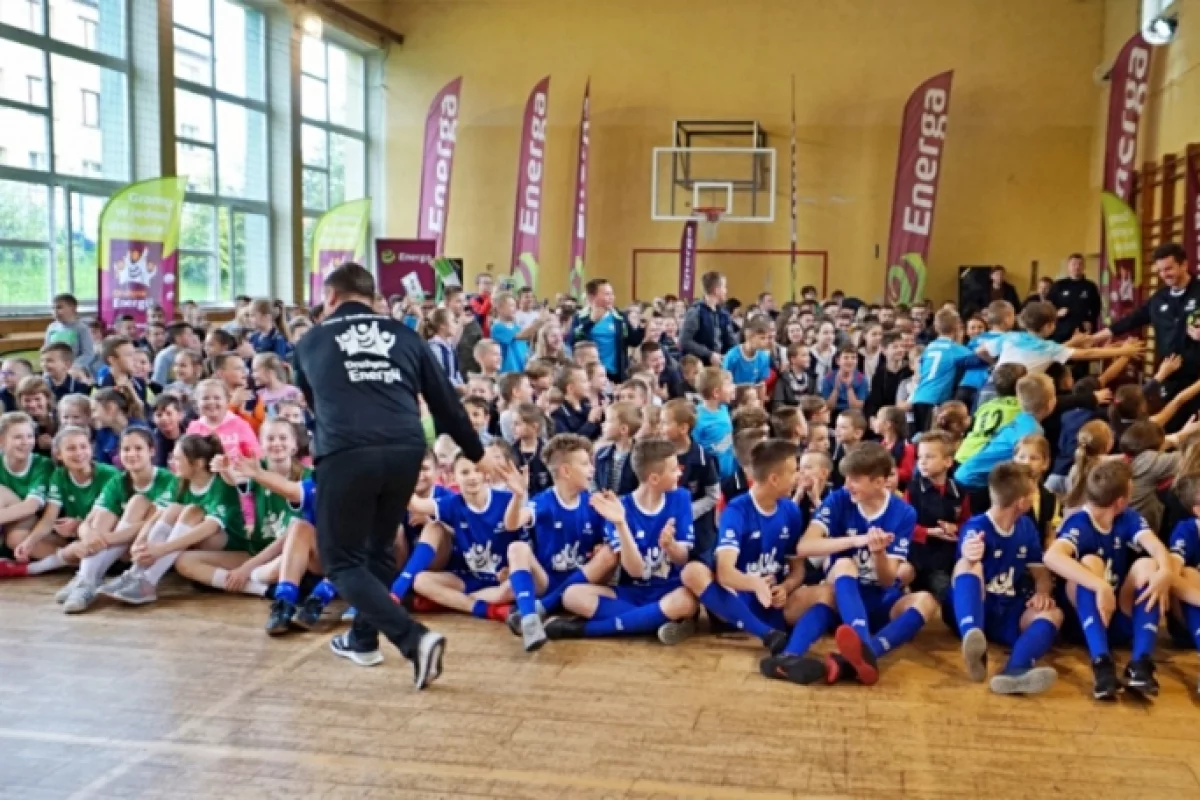 Gwiazdy Sportu odwiedziły szkołę na Limanowszczyźnie