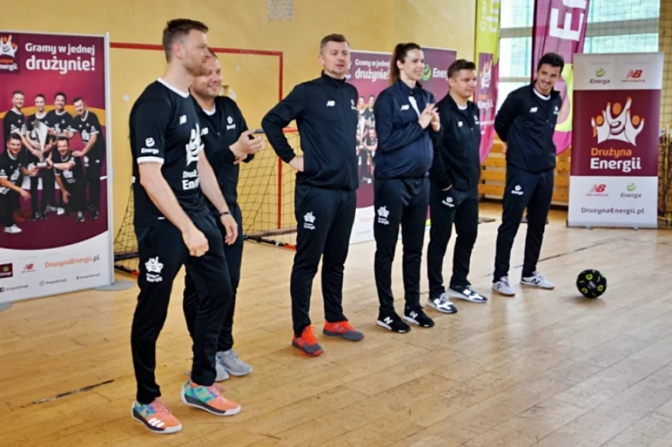 Gwiazdy Sportu odwiedziły szkołę na Limanowszczyźnie - zdjęcie 2