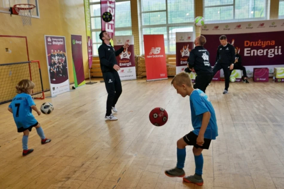 Gwiazdy Sportu odwiedziły szkołę na Limanowszczyźnie - zdjęcie 4