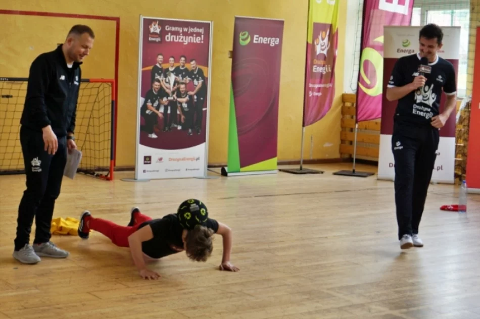 Gwiazdy Sportu odwiedziły szkołę na Limanowszczyźnie - zdjęcie 5