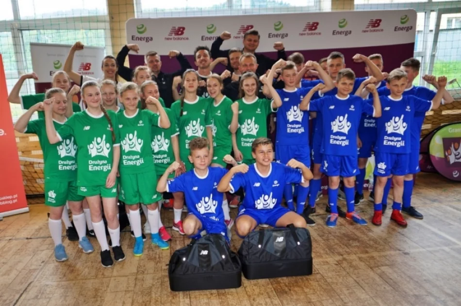 Gwiazdy Sportu odwiedziły szkołę na Limanowszczyźnie - zdjęcie 13