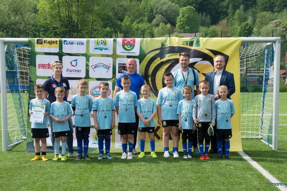 Walka o awans do turnieju głównego, piłkarska rywalizacja dla młodych piłkarzy - zdjęcie 9