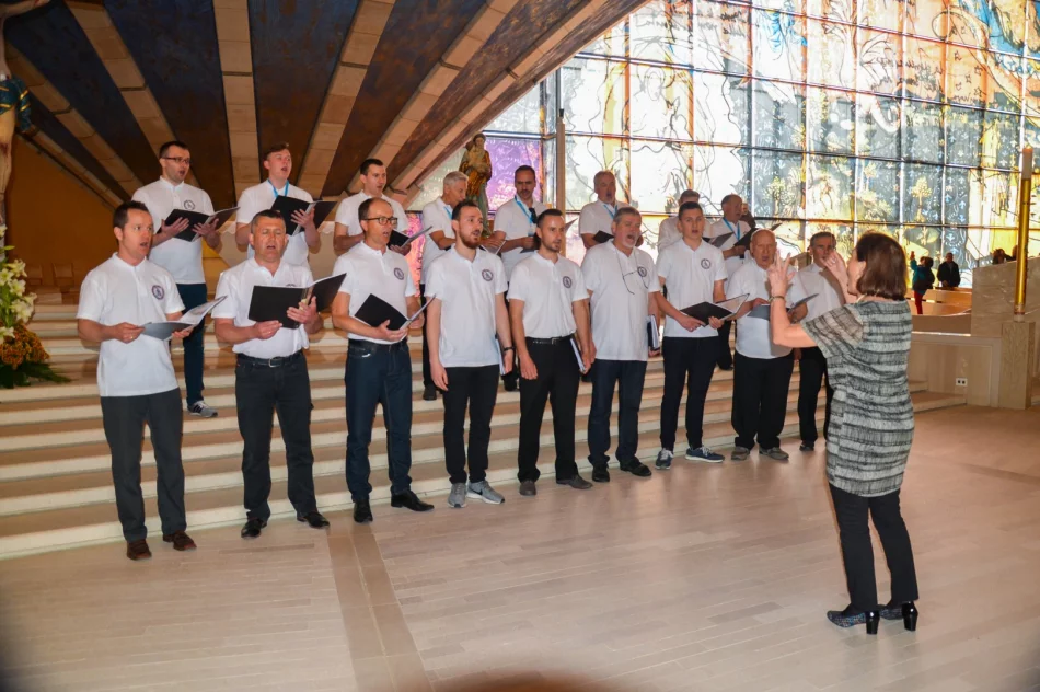 Limanowski chór rozbrzmiał na europejskim szlaku - zdjęcie 16