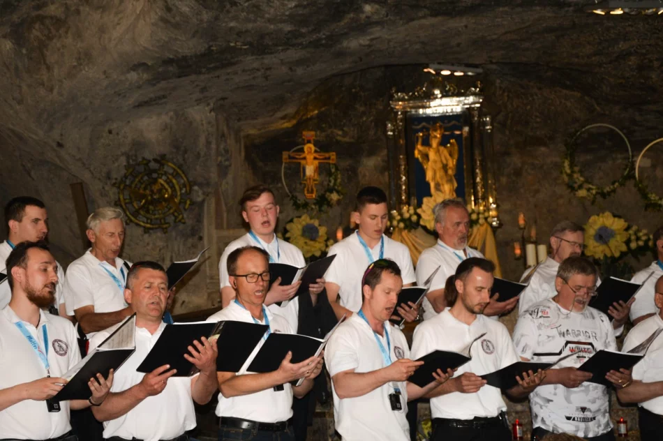 Limanowski chór rozbrzmiał na europejskim szlaku - zdjęcie 17