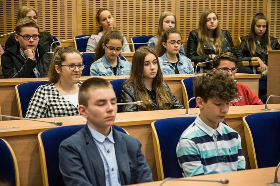 Lekcja samorządności dla wyróżniających się uczniów - zdjęcie 3