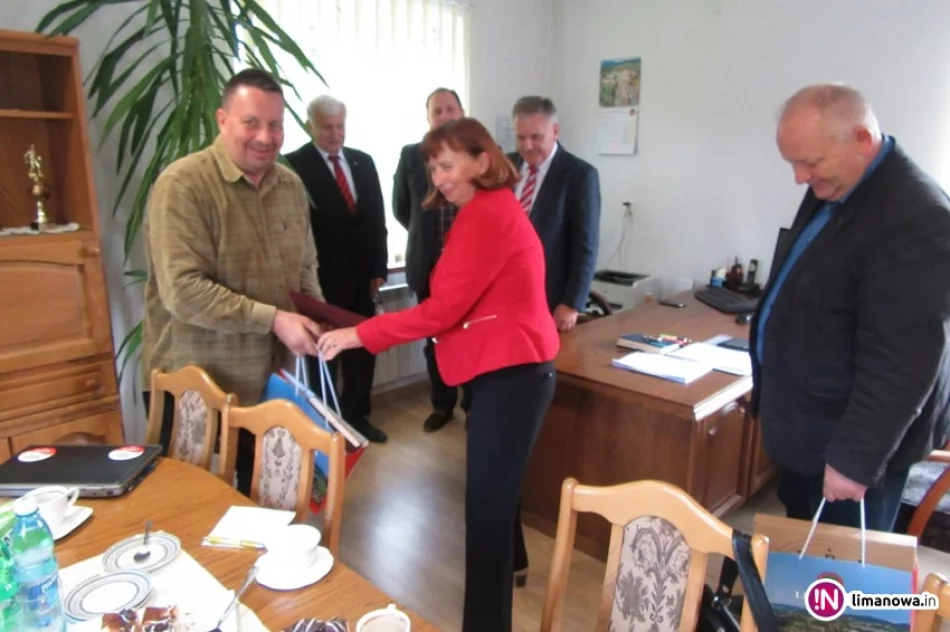 Pożegnali wieloletniego pracownika zakładu - zdjęcie 3