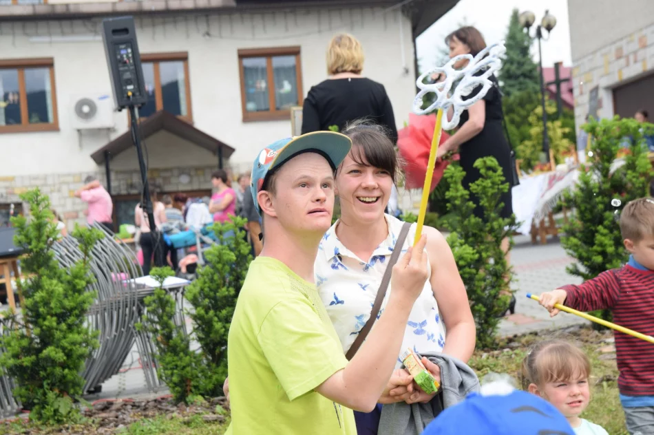 A wszystko zaczęło się od rehabilitacji dzieci na… pożyczonym materacu - zdjęcie 11