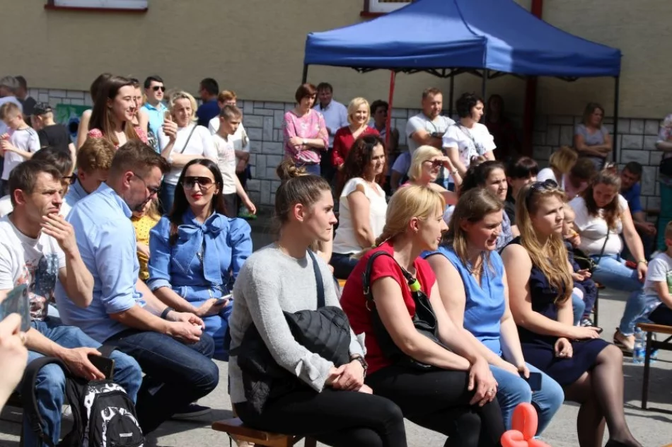 Rodzinna zabawa na Dzień Dziecka - zdjęcie 14