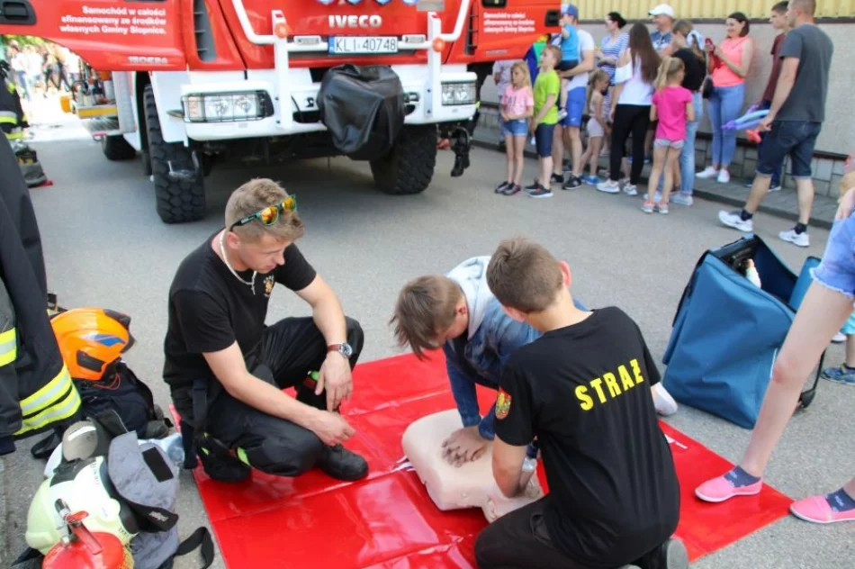 Rodzinna zabawa na Dzień Dziecka - zdjęcie 16