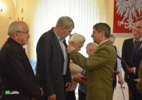 Odznaczenia dla rodziców za służbę wojskową synów - zdjęcie główne