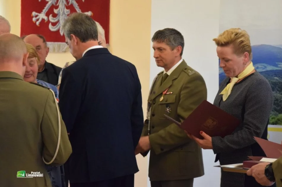 Odznaczenia dla rodziców za służbę wojskową synów - zdjęcie 5