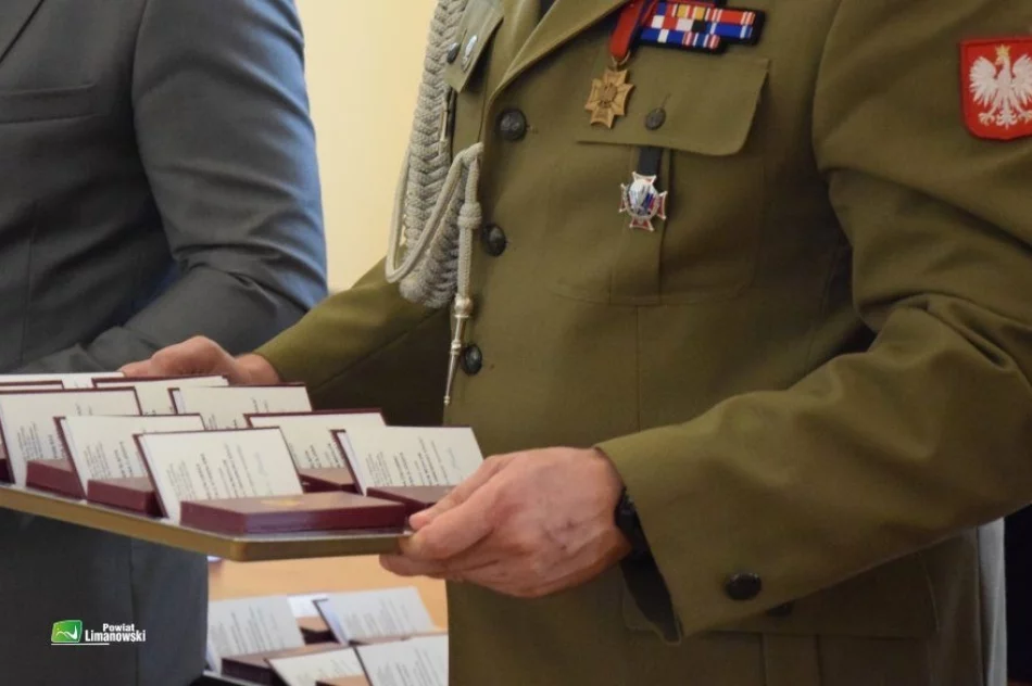 Odznaczenia dla rodziców za służbę wojskową synów - zdjęcie 9