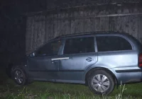 Pijany 41-latek wieziony na masce wpadł pod koła samochodu - zdjęcie główne