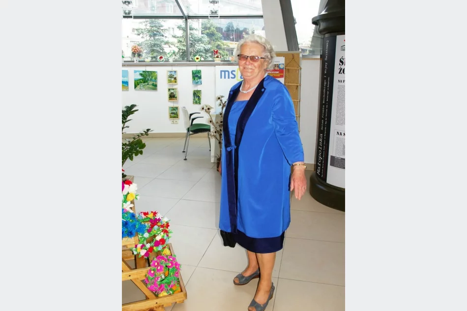 Wernisaż prac uczestników Warsztatów Artystycznych „Czerwone Korale” z Pisarzowej w PCIT - zdjęcie 12