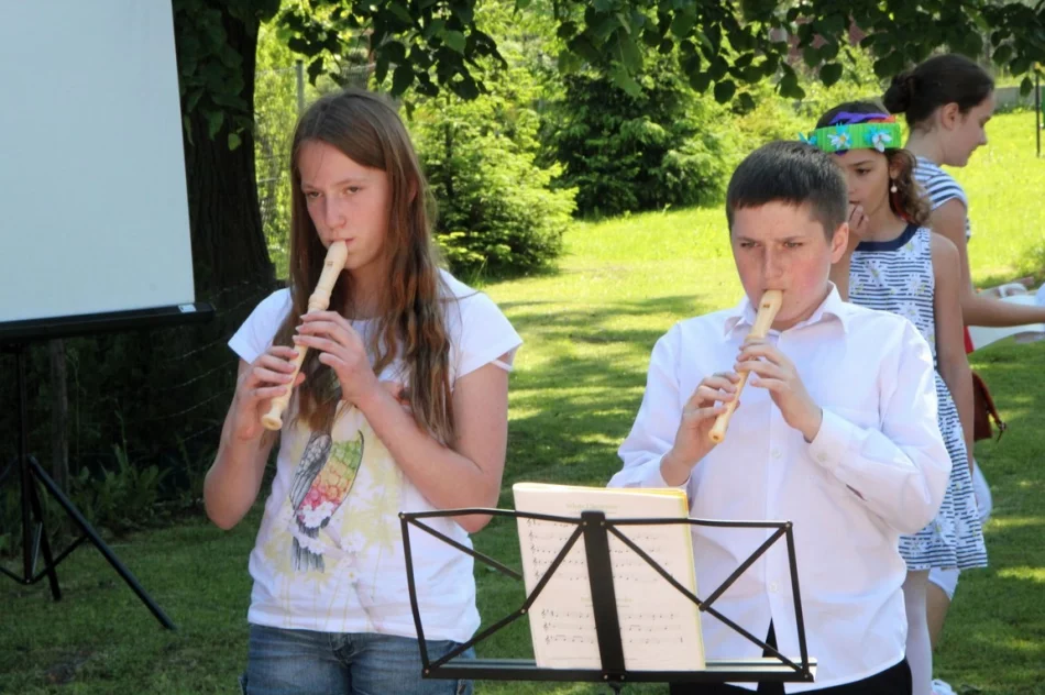 Piknik z okazji Dnia Matki i Dnia Dziecka w Wysokiem - zdjęcie 16