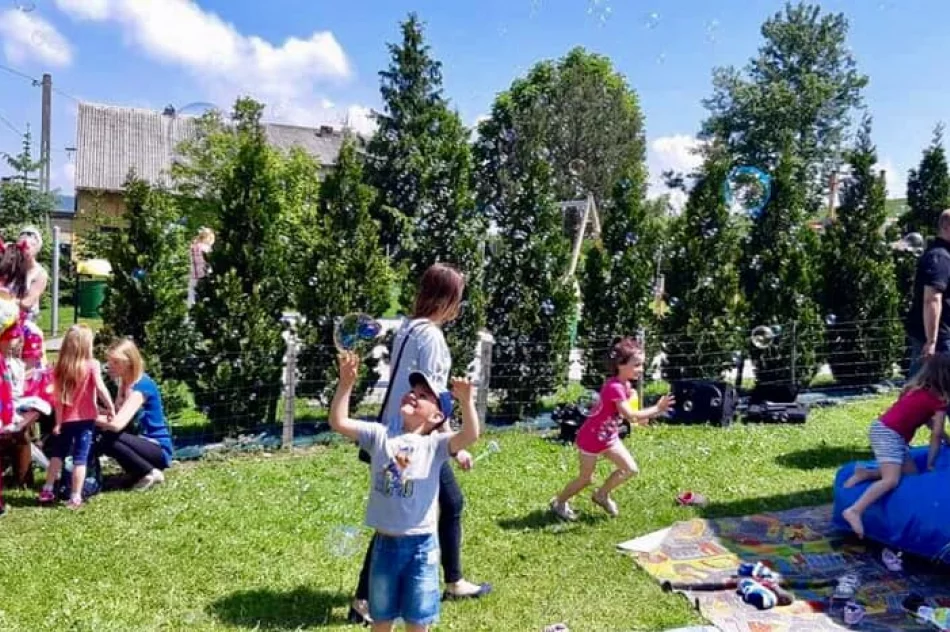 Piknik z okazji Dnia Matki i Dnia Dziecka w Wysokiem - zdjęcie 19