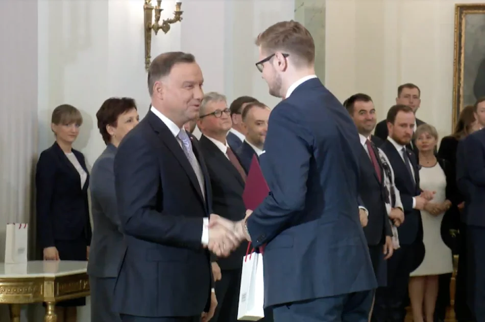 Rekonstrukcja rządu: nowi ministrowie złożyli ślubowanie - zdjęcie 8