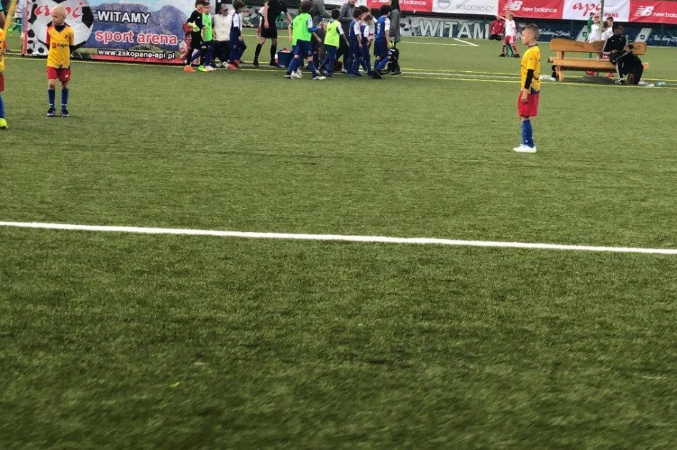 Potęgi piłkarskie w starciu z Limanovią - zdjęcie 12