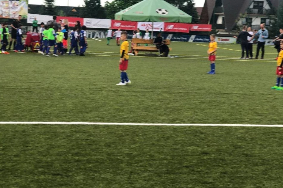 Potęgi piłkarskie w starciu z Limanovią - zdjęcie 13