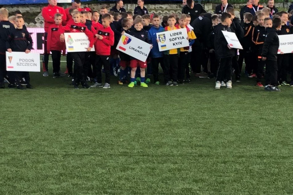 Potęgi piłkarskie w starciu z Limanovią - zdjęcie 14