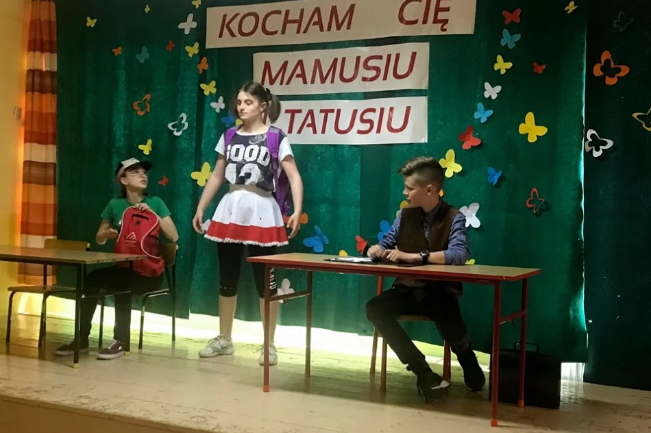 Dzień Mamy i Taty w Szkole Podstawowej w Kaninie - zdjęcie 4