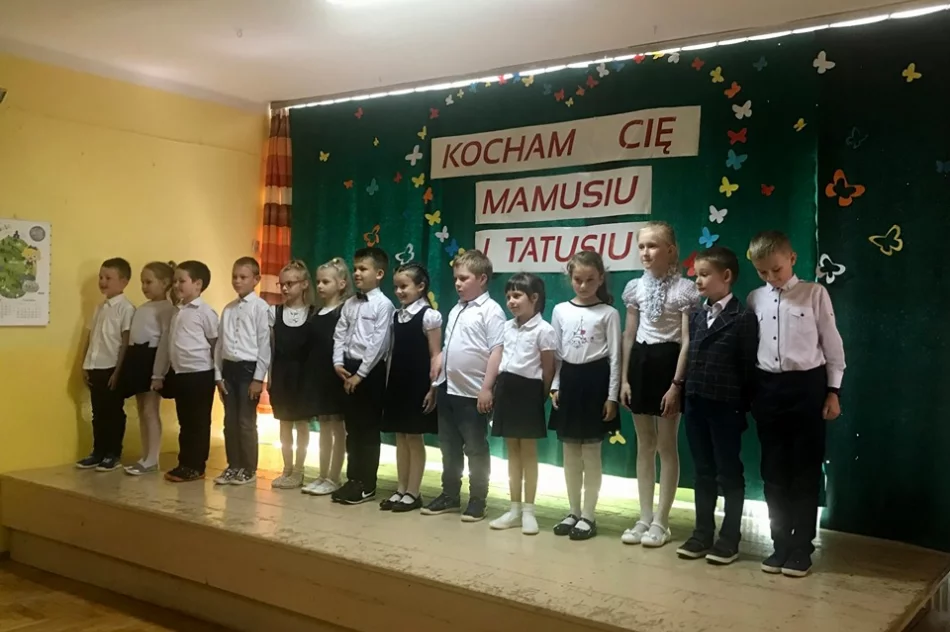 Dzień Mamy i Taty w Szkole Podstawowej w Kaninie - zdjęcie 8