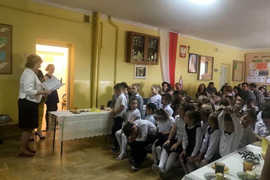 Dzień Mamy i Taty w Szkole Podstawowej w Kaninie - zdjęcie 9