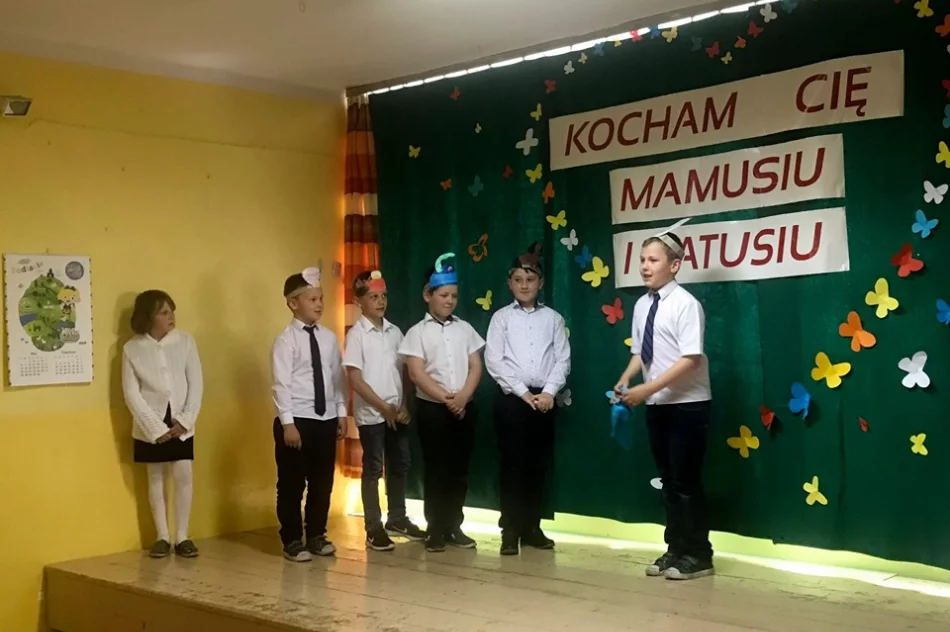 Dzień Mamy i Taty w Szkole Podstawowej w Kaninie - zdjęcie 13