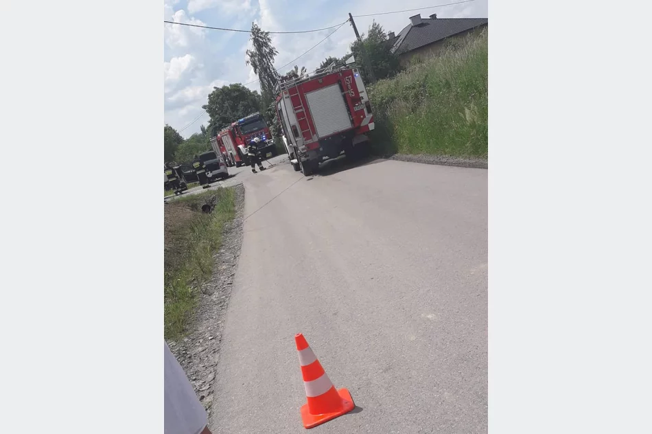 Ciągnik zderzył się z samochodem - zdjęcie 3