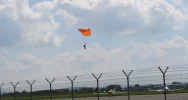 Uczniowie skakali z 1200 m - zdjęcie 4