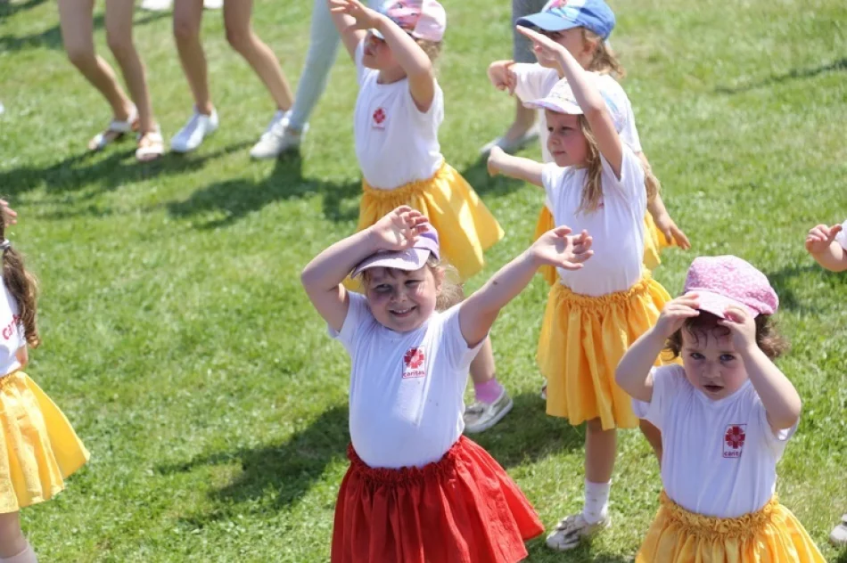 XIII Zjazd Szkolnych Kół Caritas z diecezji tarnowskiej w Pasierbcu - zdjęcie 6