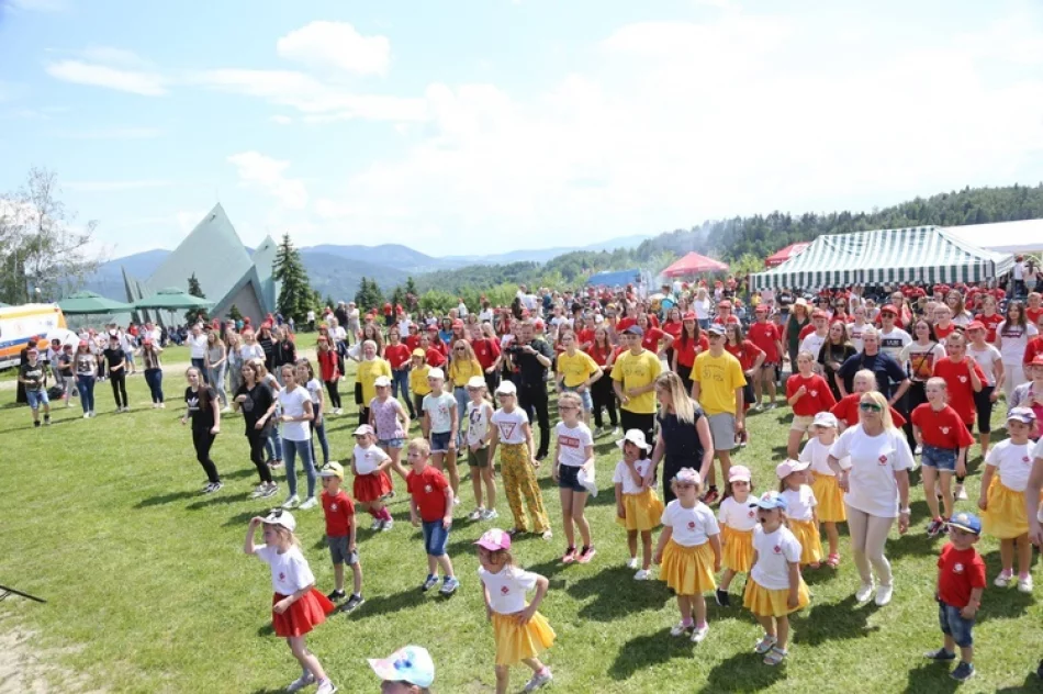 XIII Zjazd Szkolnych Kół Caritas z diecezji tarnowskiej w Pasierbcu - zdjęcie 7