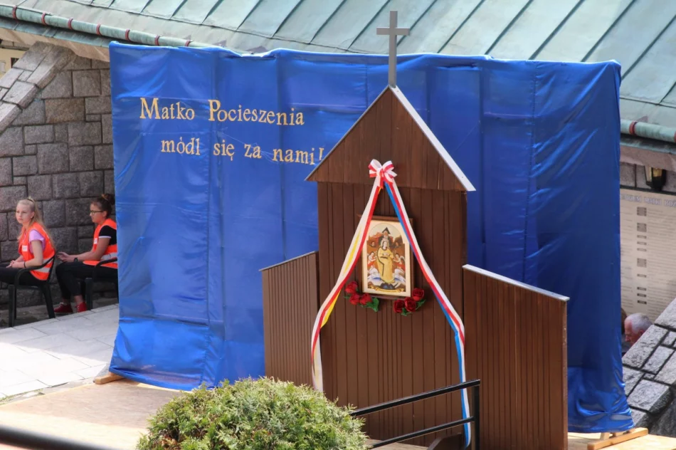 XIII Zjazd Szkolnych Kół Caritas z diecezji tarnowskiej w Pasierbcu - zdjęcie 11