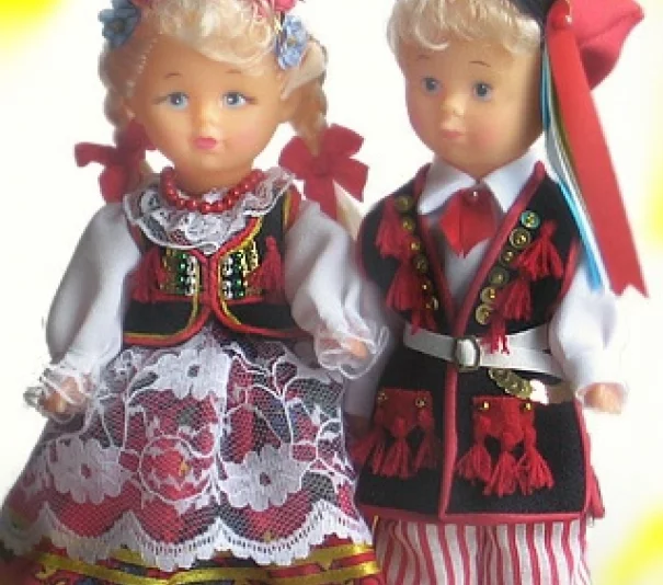 GORSETY - KORALE - WIANKI - BLUZKI - SPÓDNICE  -  KOMŻE - KAPTURKI - DZWONECZKI - Zdjęcie główne