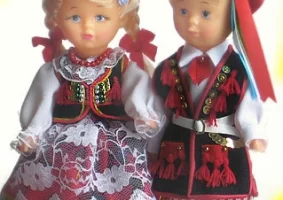 GORSETY - KORALE - WIANKI - BLUZKI - SPÓDNICE  -  KOMŻE - KAPTURKI - DZWONECZKI - Zdjęcie główne