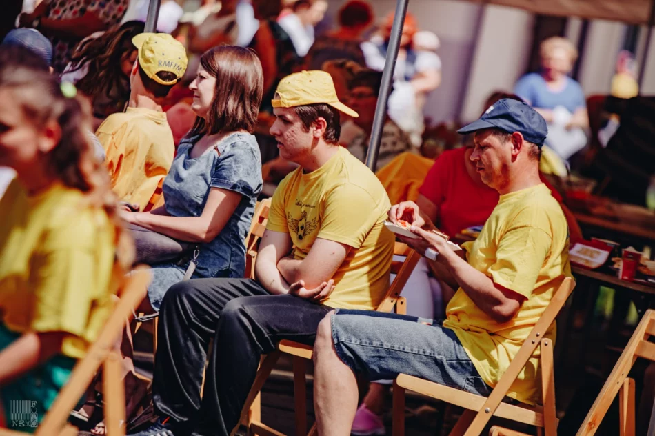 VI Piknik Integracyjny "Razem Raźniej” w Dobrej - zdjęcie 8