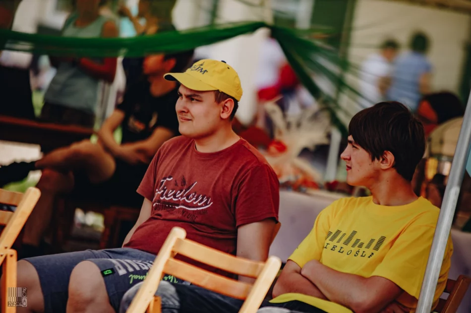 VI Piknik Integracyjny "Razem Raźniej” w Dobrej - zdjęcie 11